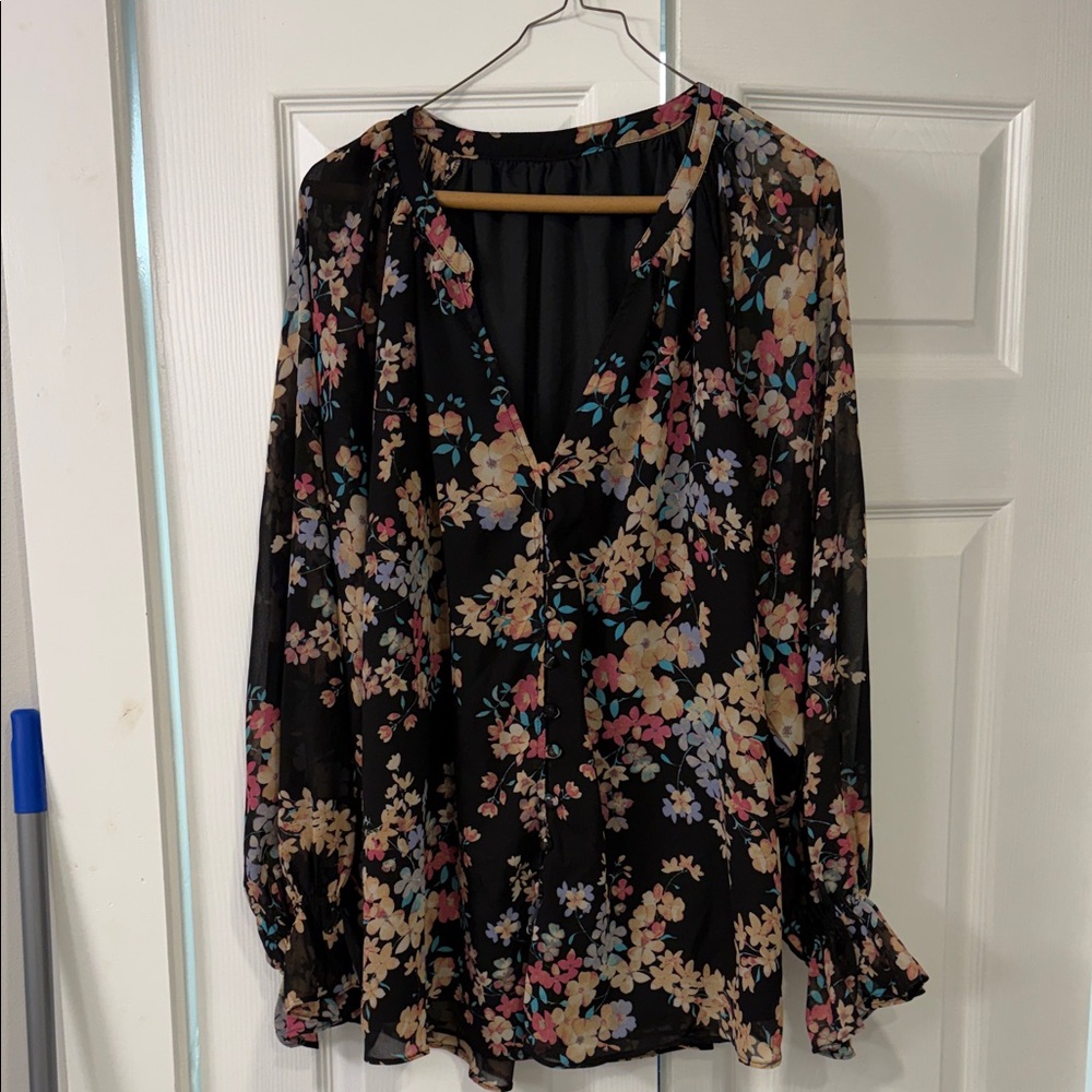 Source Unknown Black Floral Blouse